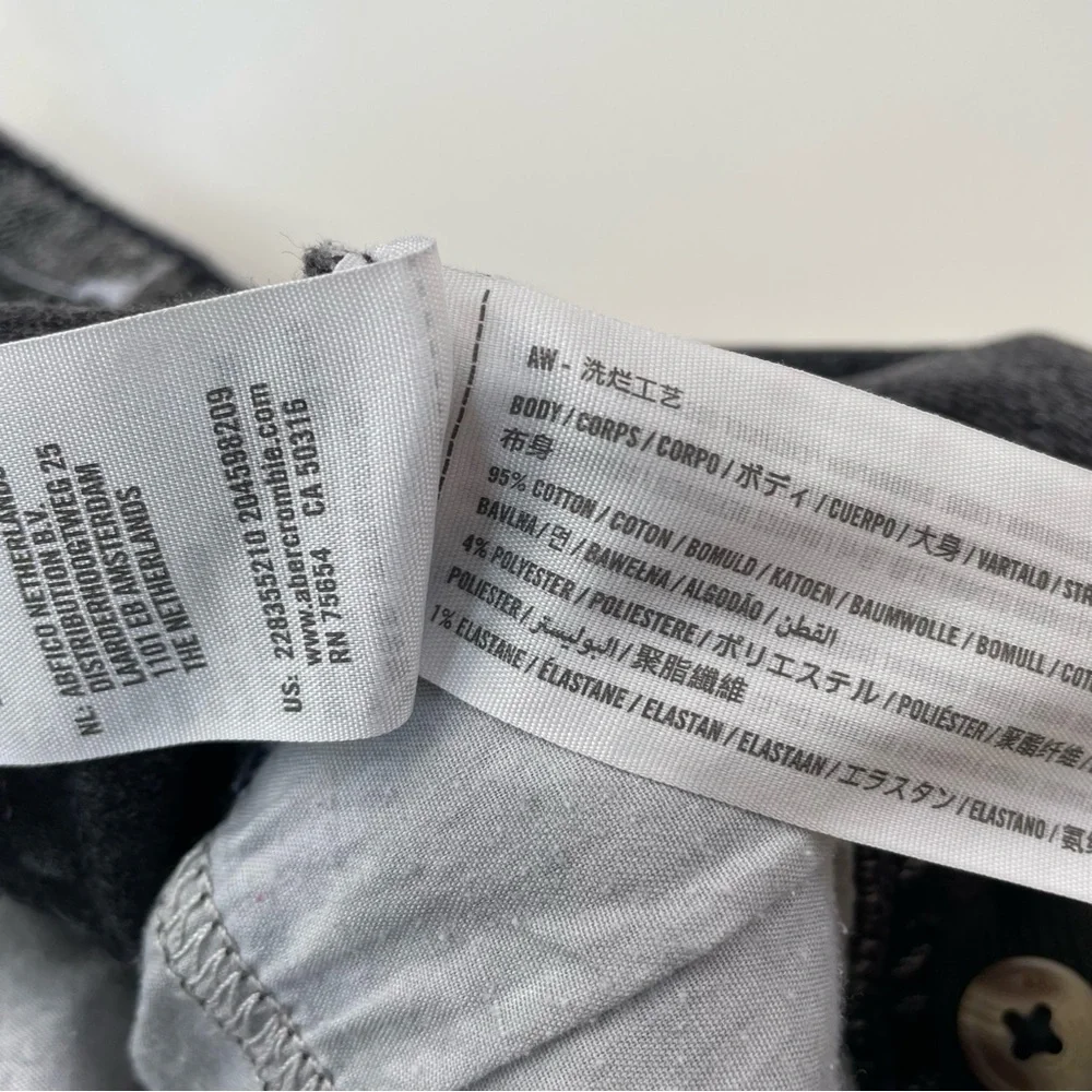 Abercrombie kids Boys Faded Black Stone Washed Acid Washed Denim Shorts 15/16